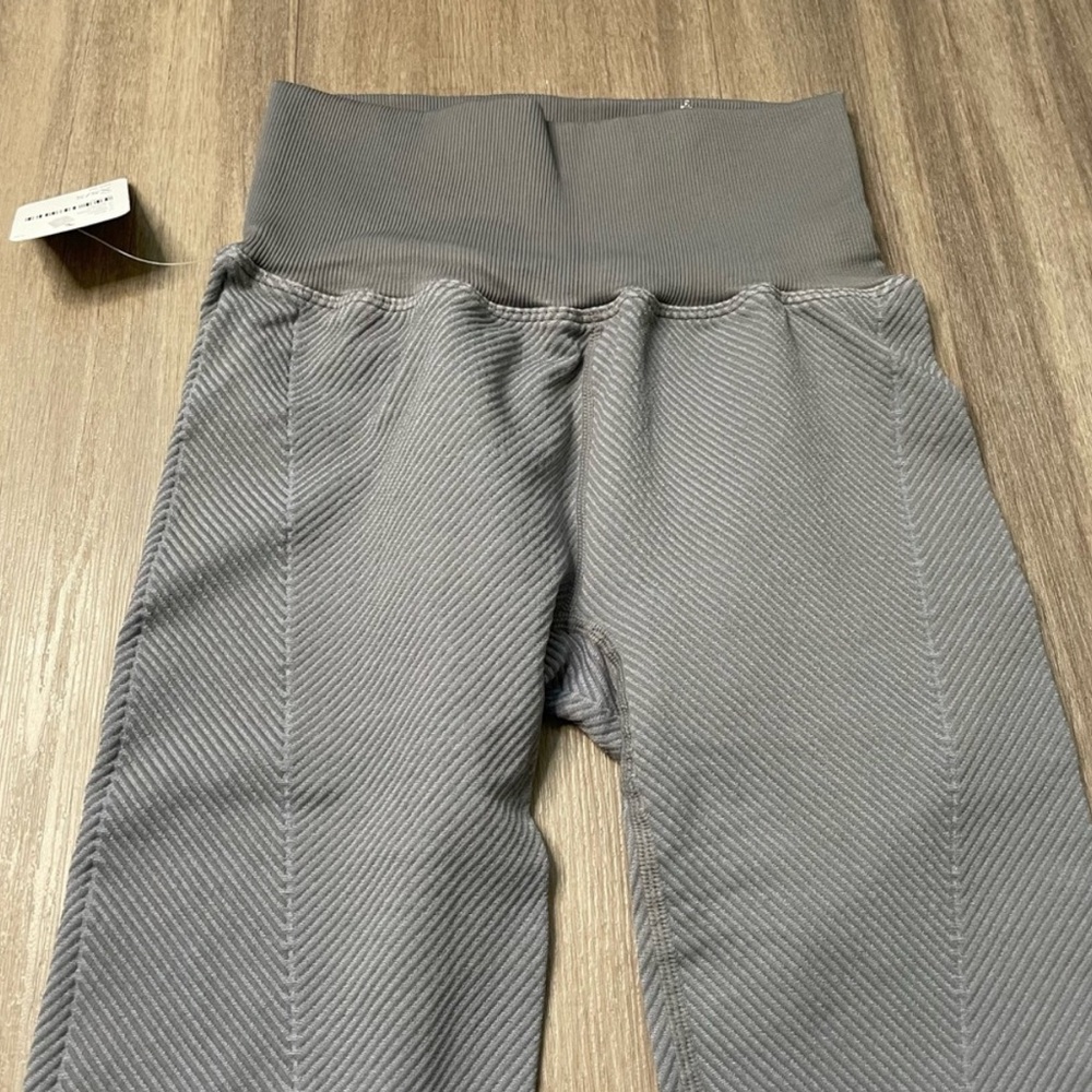 Free People Movement Rewind Legging in Grey - Picture 3 of 4